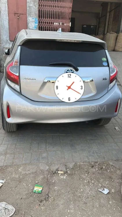 Toyota Aqua 2018 for Sale in Sukkur Toyota Aqua 2018 for Sale in Sukkur Image-9