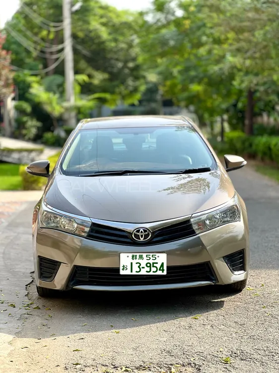 Toyota Corolla 2017 for Sale in Lahore Image-1