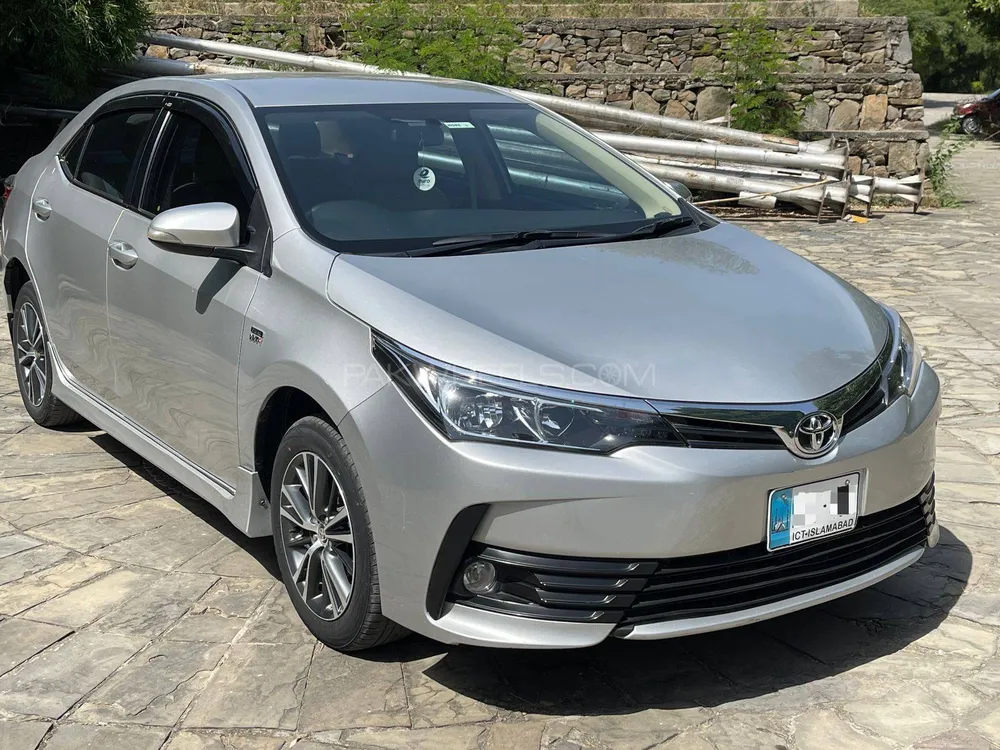 Toyota Corolla 2017 for Sale in Islamabad Image-1