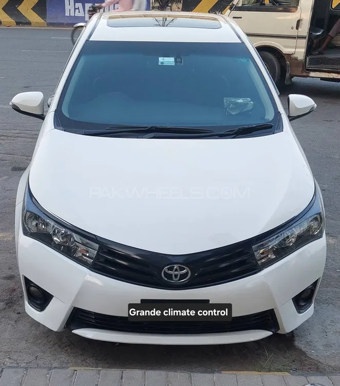Toyota Corolla 2016 for Sale in Faisalabad Image-1