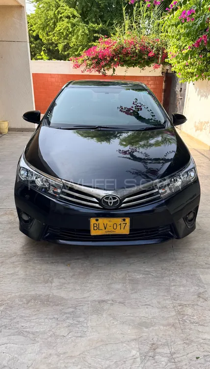 Toyota Corolla 2017 for Sale in Karachi Image-1