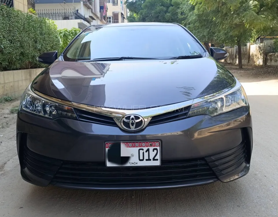 Toyota Corolla 2018 for Sale in Karachi Image-1