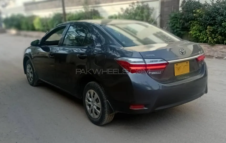 Toyota Corolla 2018 for Sale in Karachi Image-1