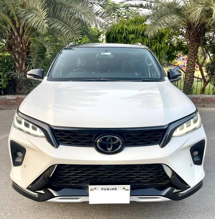 Toyota Fortuner 2022 for Sale in Lahore Image-1