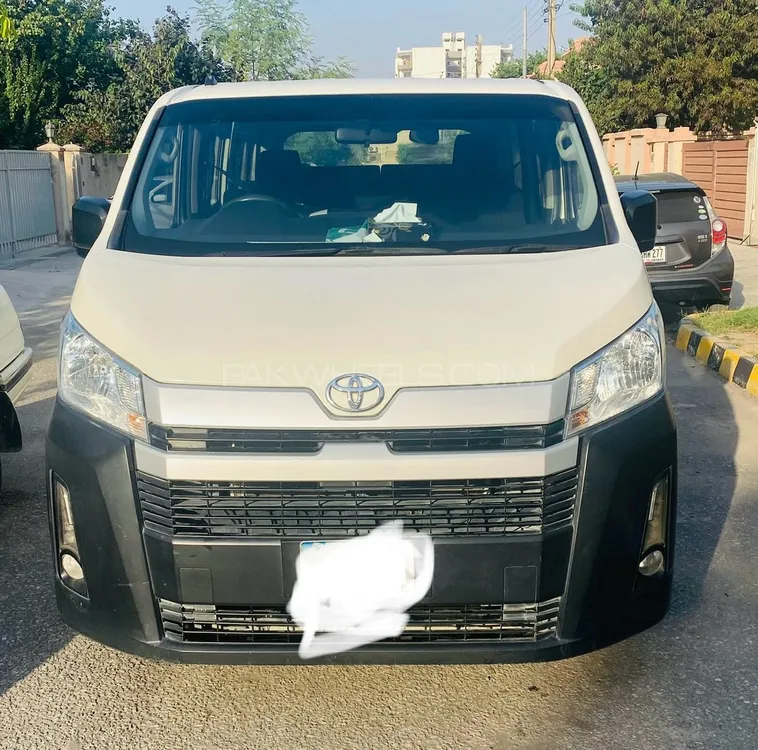 Toyota Hiace 2021 for Sale in Peshawar Image-1