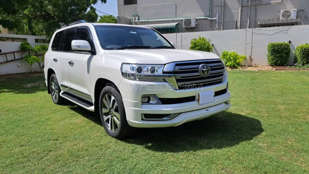 Toyota Land Cruiser 2016 for Sale in Karachi Image-1