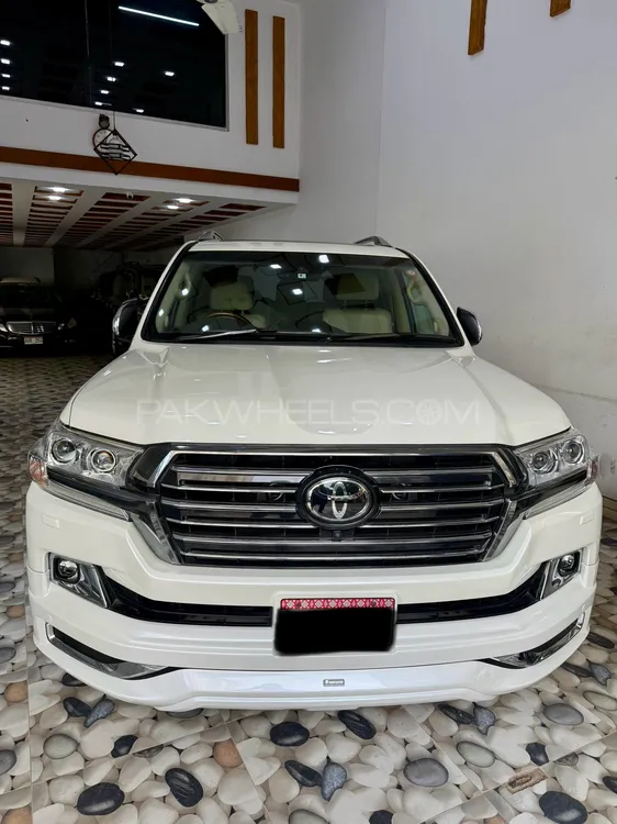 Toyota Land Cruiser 2018 for Sale in Karachi Image-1