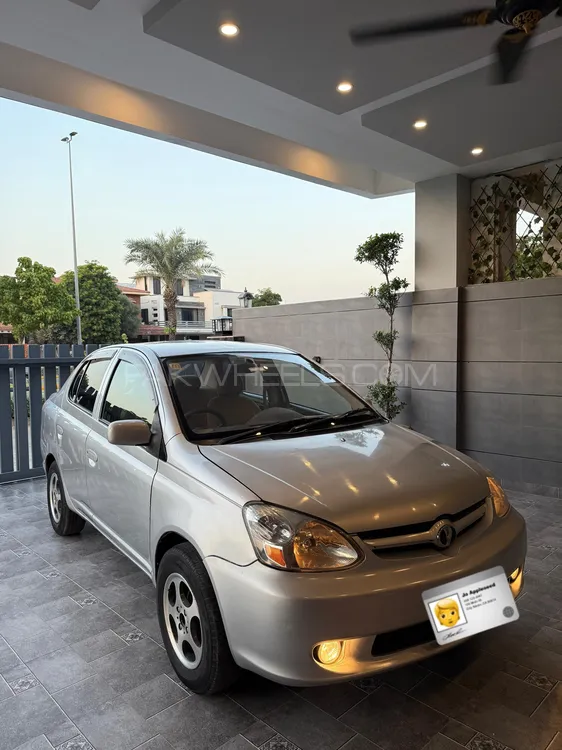 Toyota Platz 2003 for Sale in Islamabad Image-1