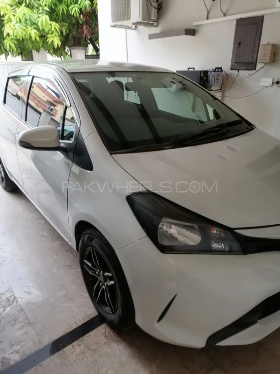 Toyota Vitz 2015 for Sale in Rawalpindi Image-1