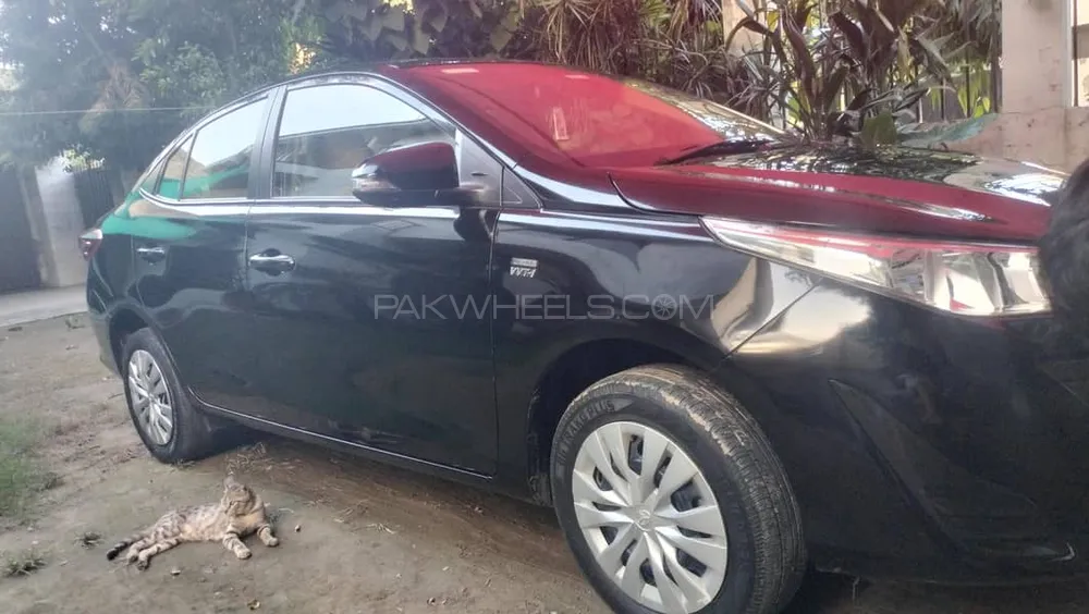 Toyota Yaris Sedan 2021 for Sale in Lahore Image-1