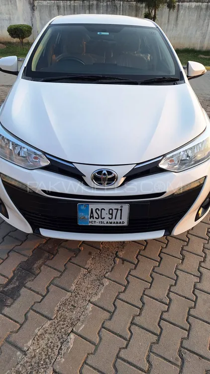 Toyota Yaris Sedan 2020 for Sale in Peshawar Image-1