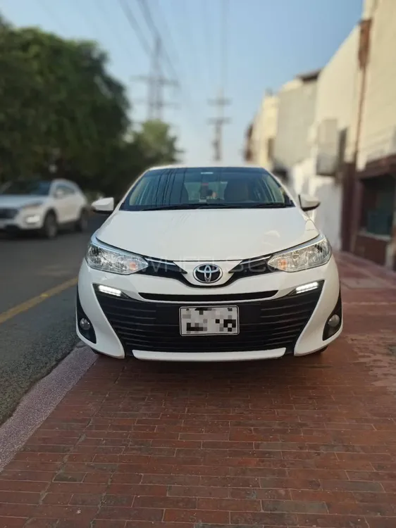 Toyota Yaris Sedan 2021 for Sale in Lahore Image-1
