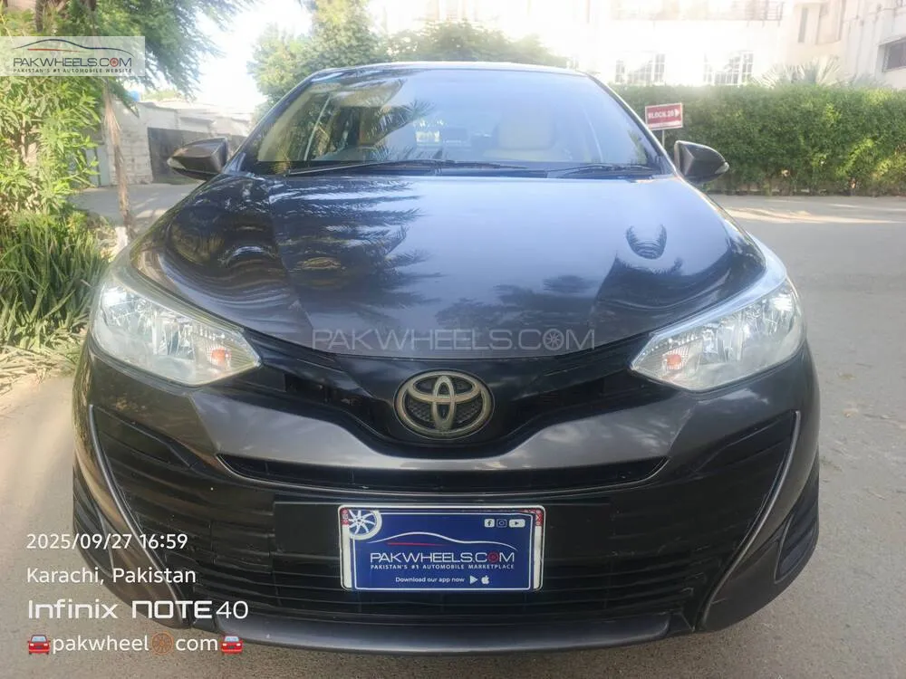 Toyota Yaris Sedan 2021 for Sale in Karachi Image-1