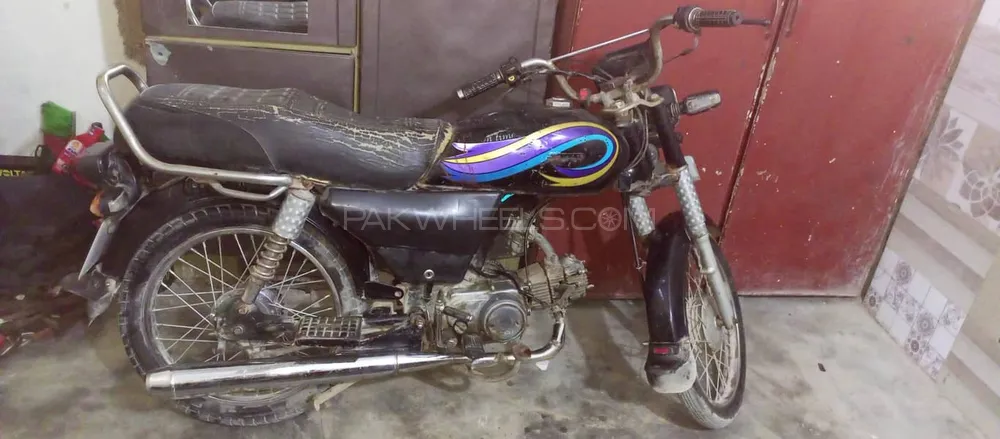 Chinese Bikes Other 2011 for Sale Image-1
