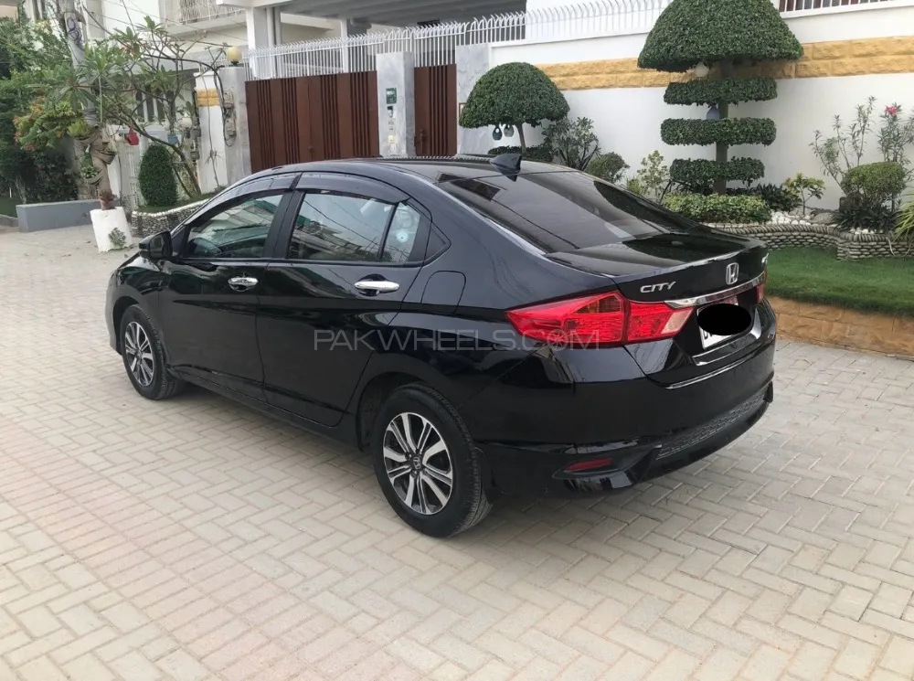 Honda City 2021 for Sale in Karachi Image-1