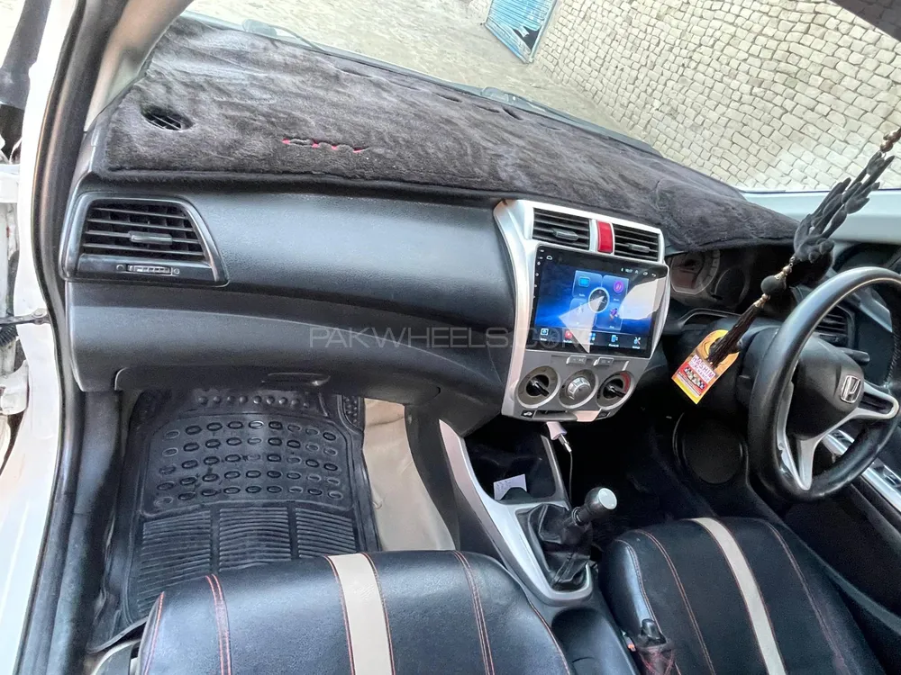 Honda City 2010 for Sale in Multan Image-1