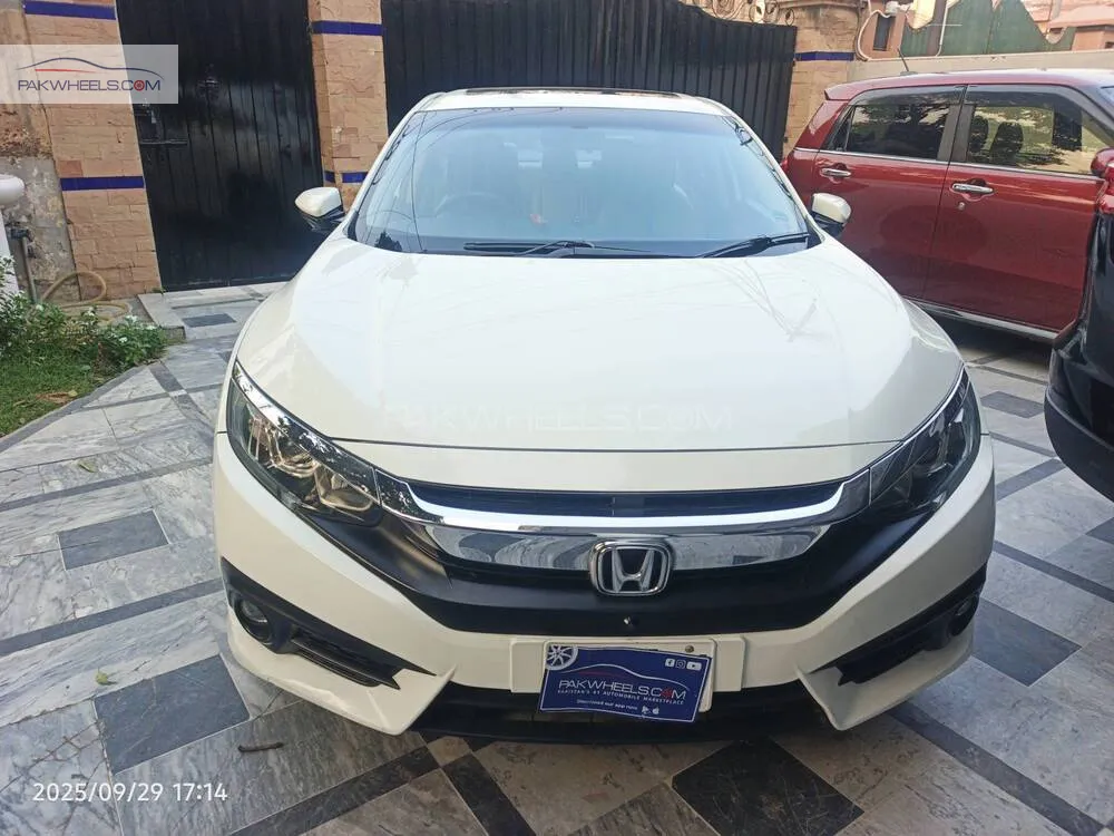 Honda Civic 2017 for Sale in Lahore Image-1