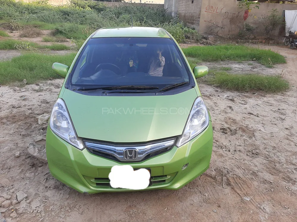 Honda Fit 2011 for Sale in Karachi Image-1