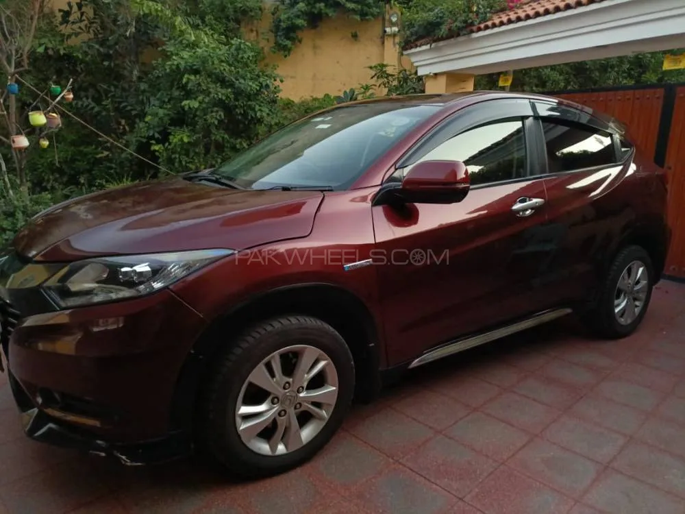 Honda Vezel 2014 for Sale in Lahore Image-1