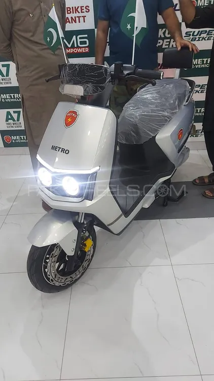 Metro M6 Empower 2025 for Sale Image-1