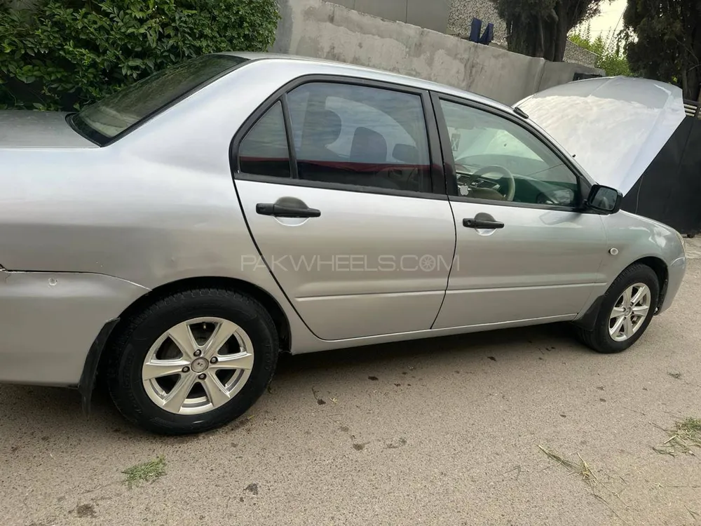 Mitsubishi Lancer 2005 for Sale in Islamabad Image-1