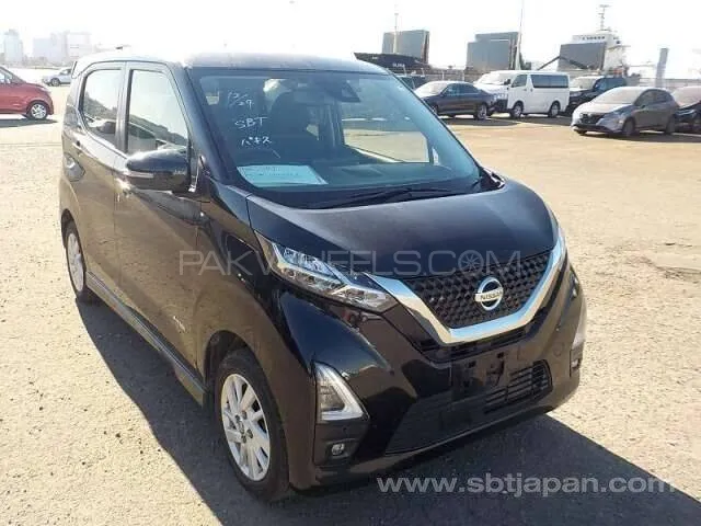 Nissan Dayz 2025 for Sale in Sialkot Image-1
