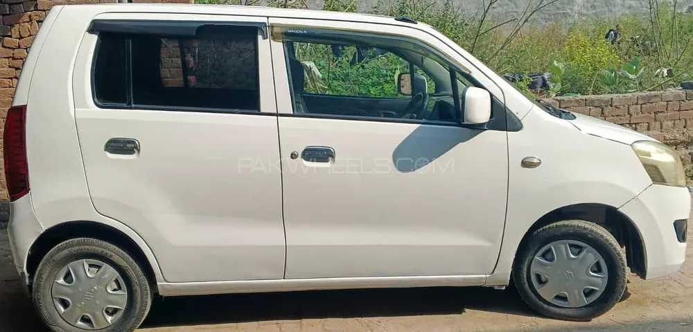 Suzuki Wagon R 2015 for Sale in Gujrat Image-1