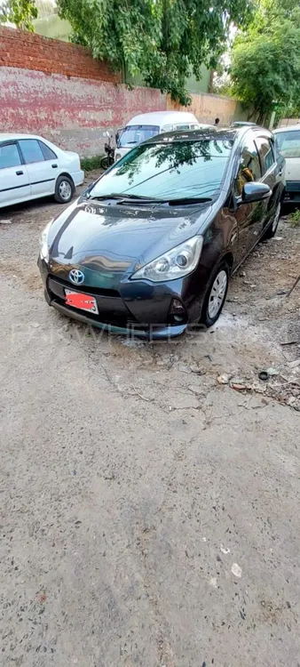 Toyota Aqua 2012 for Sale in Faisalabad Image-1