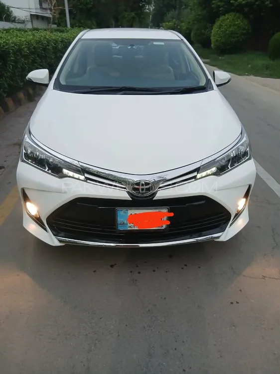 Toyota Corolla 2020 for Sale in Faisalabad Image-1