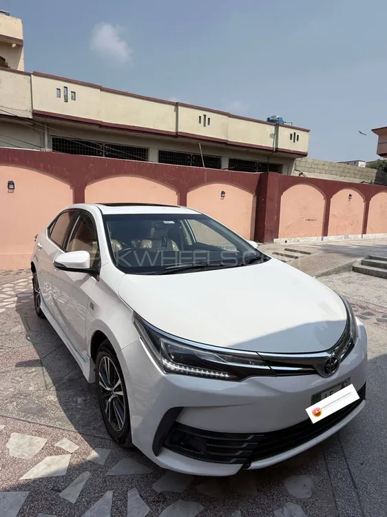 Toyota Corolla 2017 for Sale in Gujrat Image-1