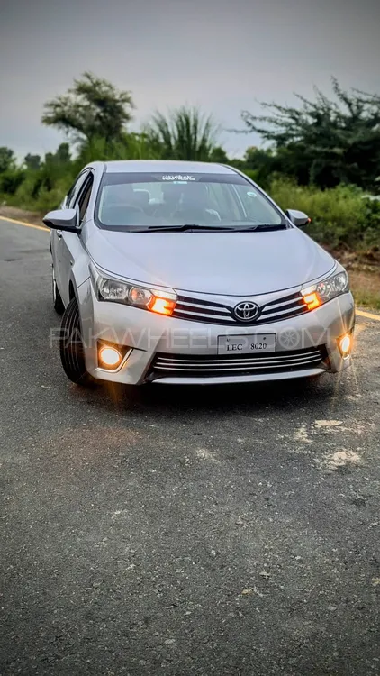 Toyota Corolla 2016 for Sale in Faisalabad Image-1