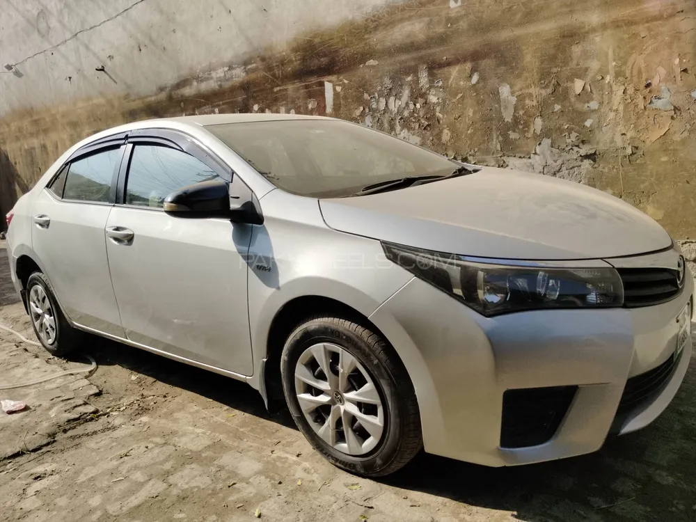 Toyota Corolla 2017 for Sale in Gujranwala Image-1