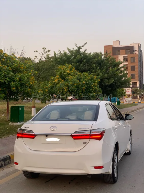 Toyota Corolla 2020 for Sale in Islamabad Image-1