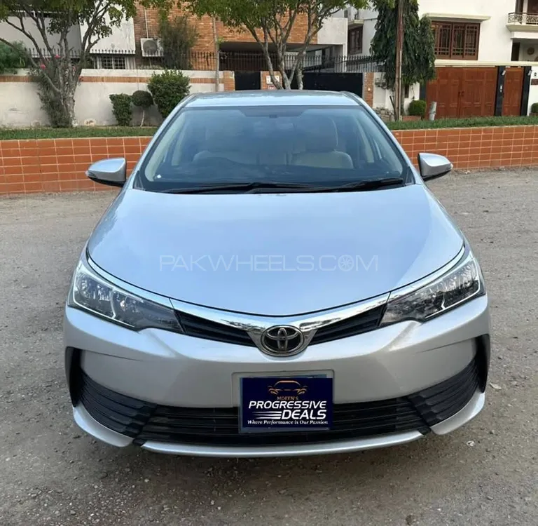 Toyota Corolla 2017 for Sale in Karachi Image-1