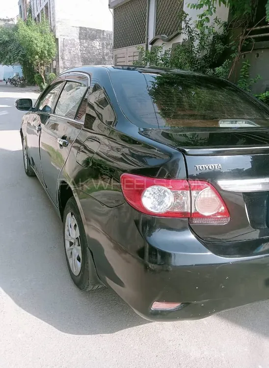 Toyota Corolla 2011 for Sale in Lahore Image-1