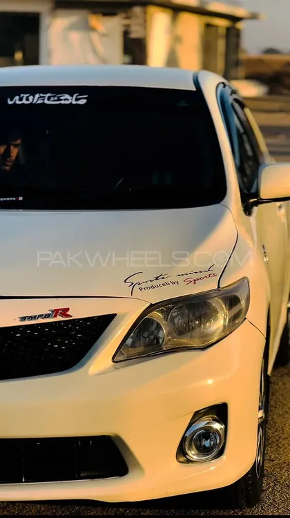 Toyota Corolla 2012 for Sale in Jamshoro Image-1