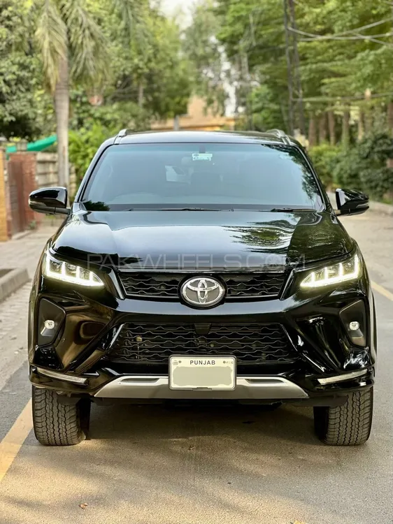 Toyota Fortuner 2023 for Sale in Lahore Image-1