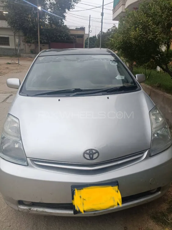 Toyota Prius 2010 for Sale in Karachi Image-1