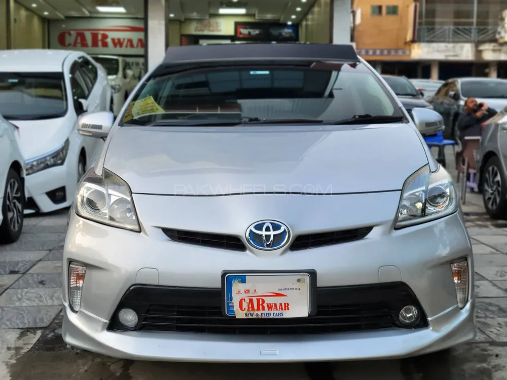 Toyota Prius 2014 for Sale in Islamabad Image-1