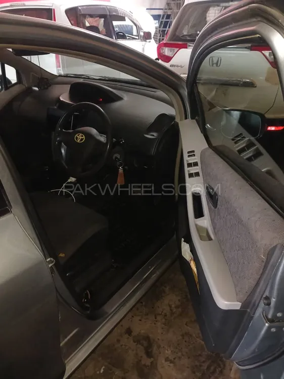 Toyota Vitz 2009 for Sale in Gujranwala Image-1