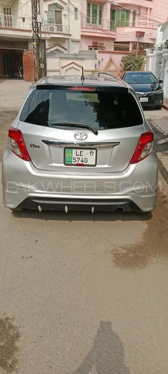 Toyota Vitz 2013 for Sale in Faisalabad Image-1