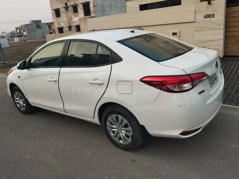 Toyota Yaris Sedan 2021 for Sale in Faisalabad Image-1