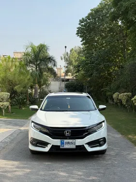 Honda Civic Oriel 1.8 i-VTEC CVT 2017