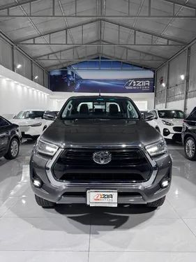 Toyota Hilux Revo V Automatic 2.8 2021