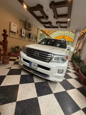 Toyota Land Cruiser AX 2013