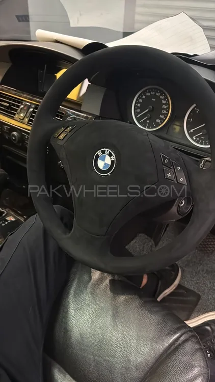 بی ایم ڈبلیو 5 سیریز 2003 for Sale in کراچی بی ایم ڈبلیو 5 سیریز 2003 for Sale in کراچی Image-8
