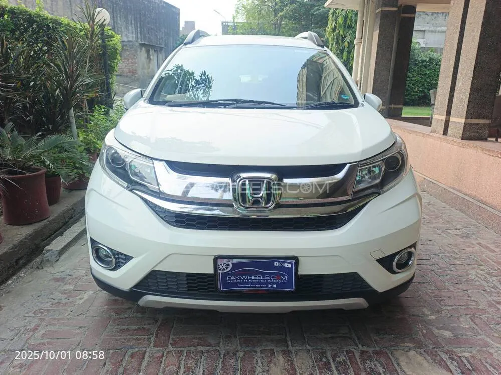 Honda BR-V 2018 for Sale in Lahore Image-1