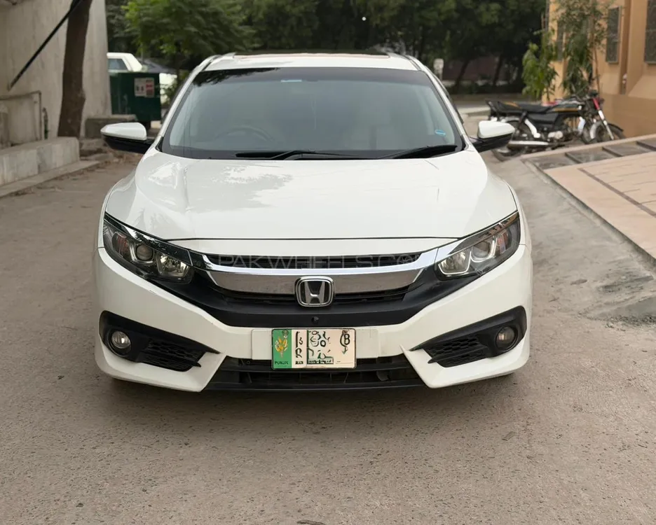 Honda Civic 2018 for Sale in Lahore Image-1
