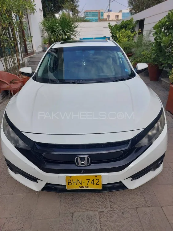 Honda Civic 2017 for Sale in Karachi Image-1
