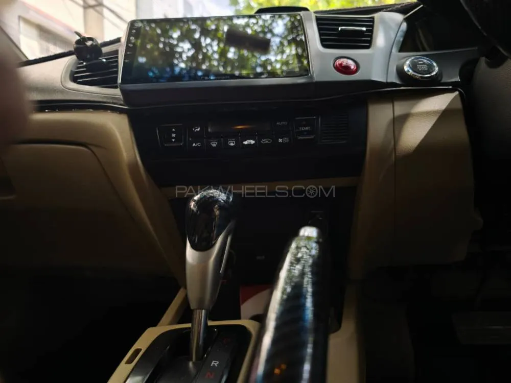 Honda Civic 2016 for Sale in Karachi Honda Civic 2016 for Sale in Karachi Image-11